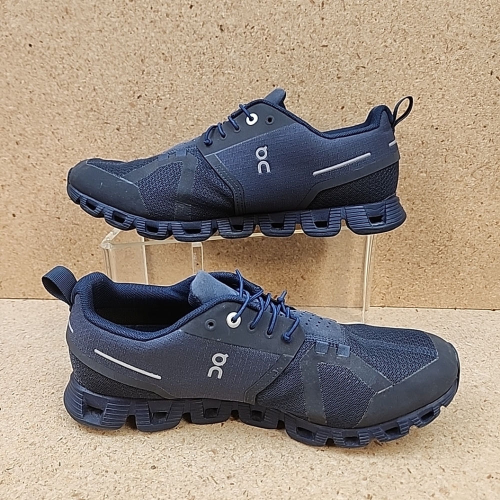 On Cloud 5 Women’s Size 9 Running Shoes Blue/Navy Swiss Engineering Used - Picture 4 of 10